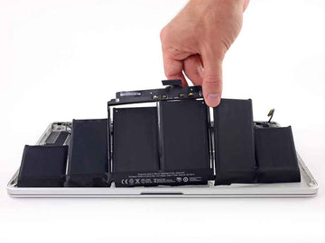 De ce procentajul bateriei nu este singurul lucru care contează când cumperi un MacBook refurbished